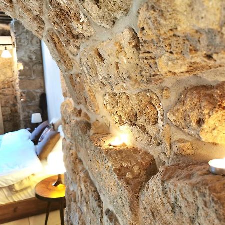 Unique Crusader Apartment In Old Akko Buitenkant foto