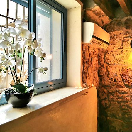Unique Crusader Apartment In Old Akko Buitenkant foto