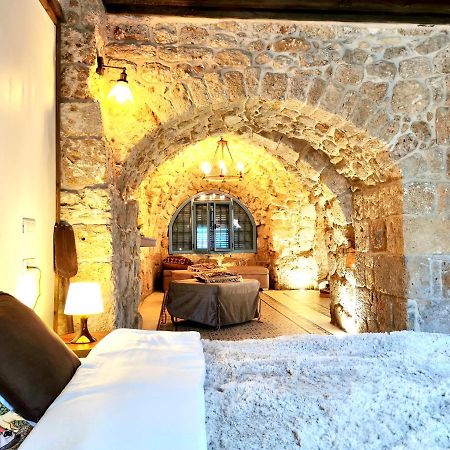 Unique Crusader Apartment In Old Akko Buitenkant foto