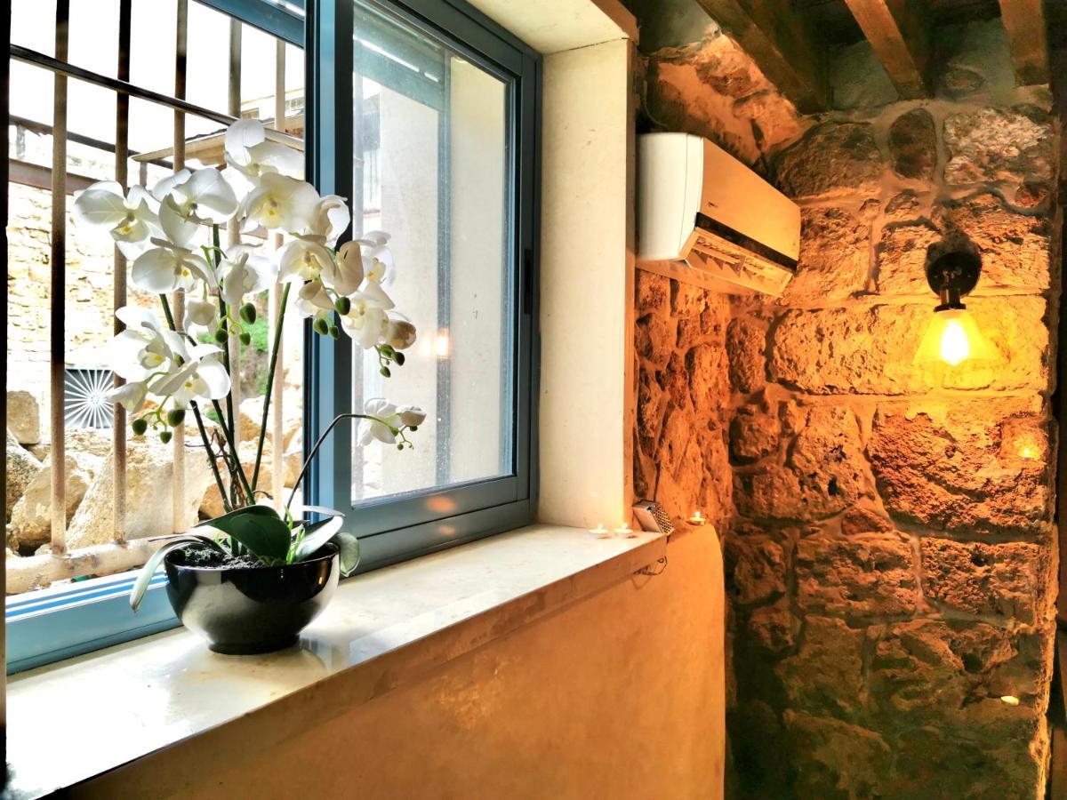 Unique Crusader Apartment In Old Akko Buitenkant foto